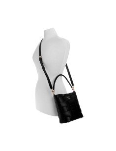 GUESS BOLSO PEQUEÑO FORMA CUBO MAYLEE COLOR NEGRO 2